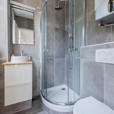Flat With Balcony 1bdr 2p - Batignolles Apartment *
