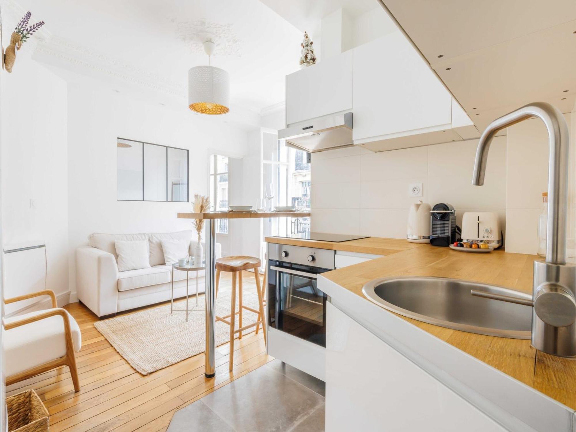 Flat With Balcony 1bdr 2p - Batignolles Appartamento *